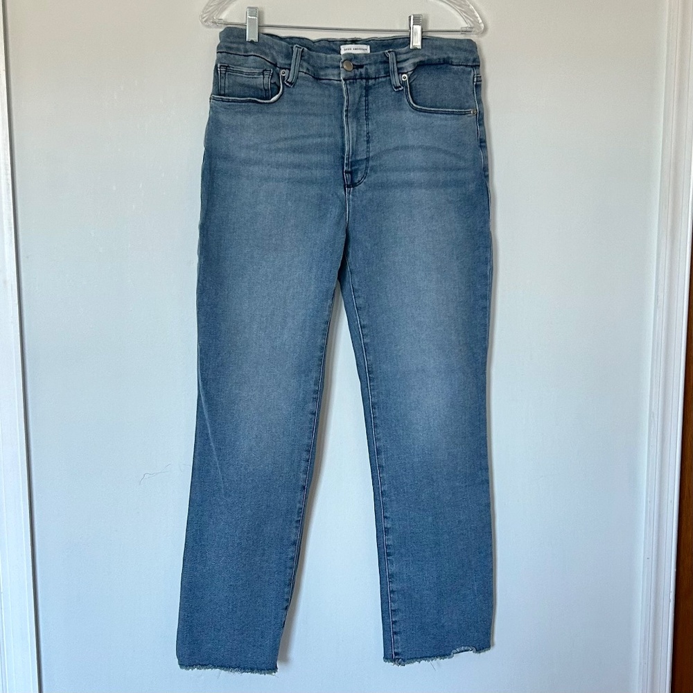 Good American Straight Leg Jeans in Medium Blue Wash